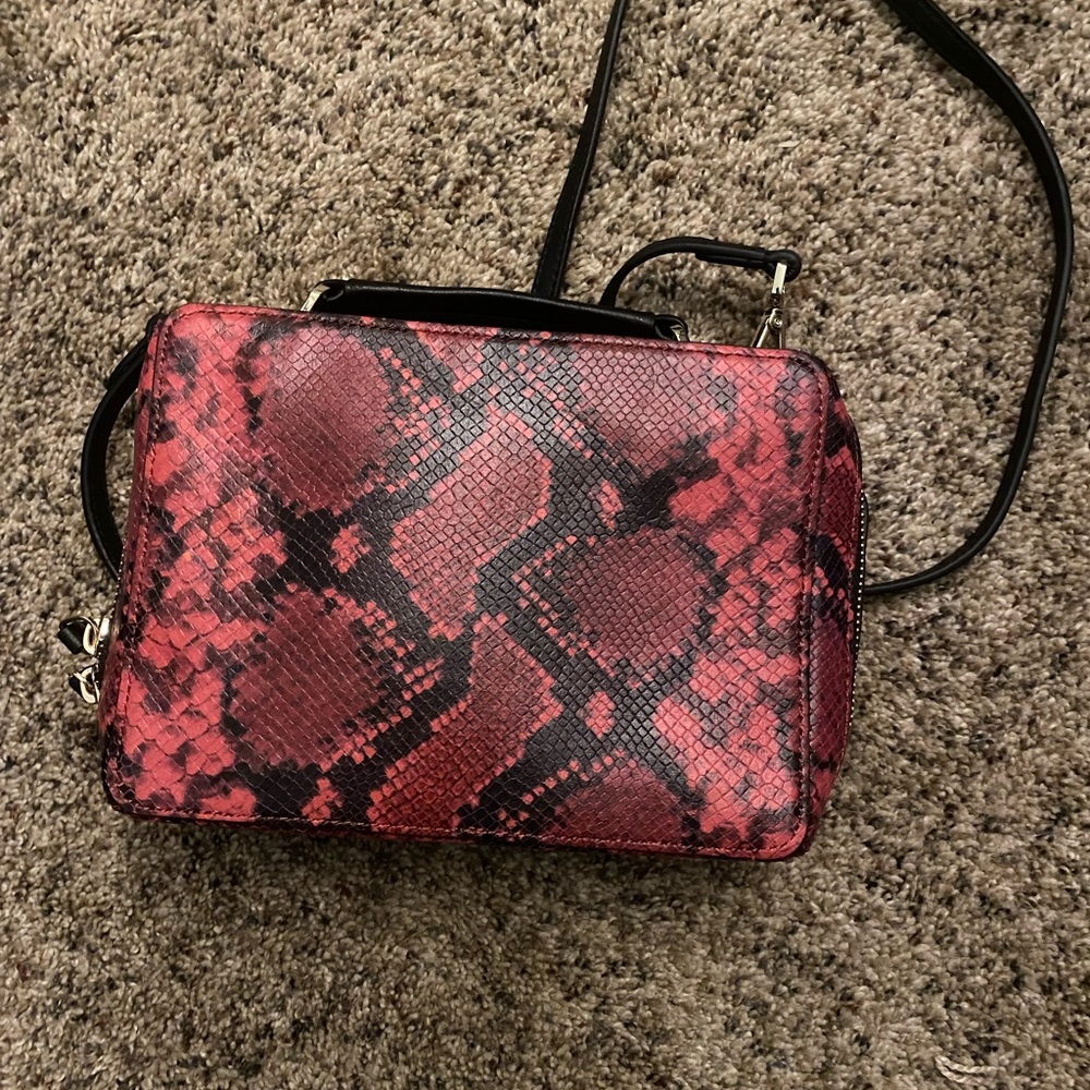 Vince Camuto handbag
